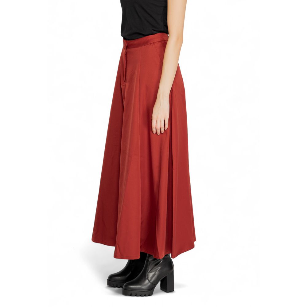 Vero Moda - Elegant High-Waist Flowy Maxi Skirt - Red Vero Moda